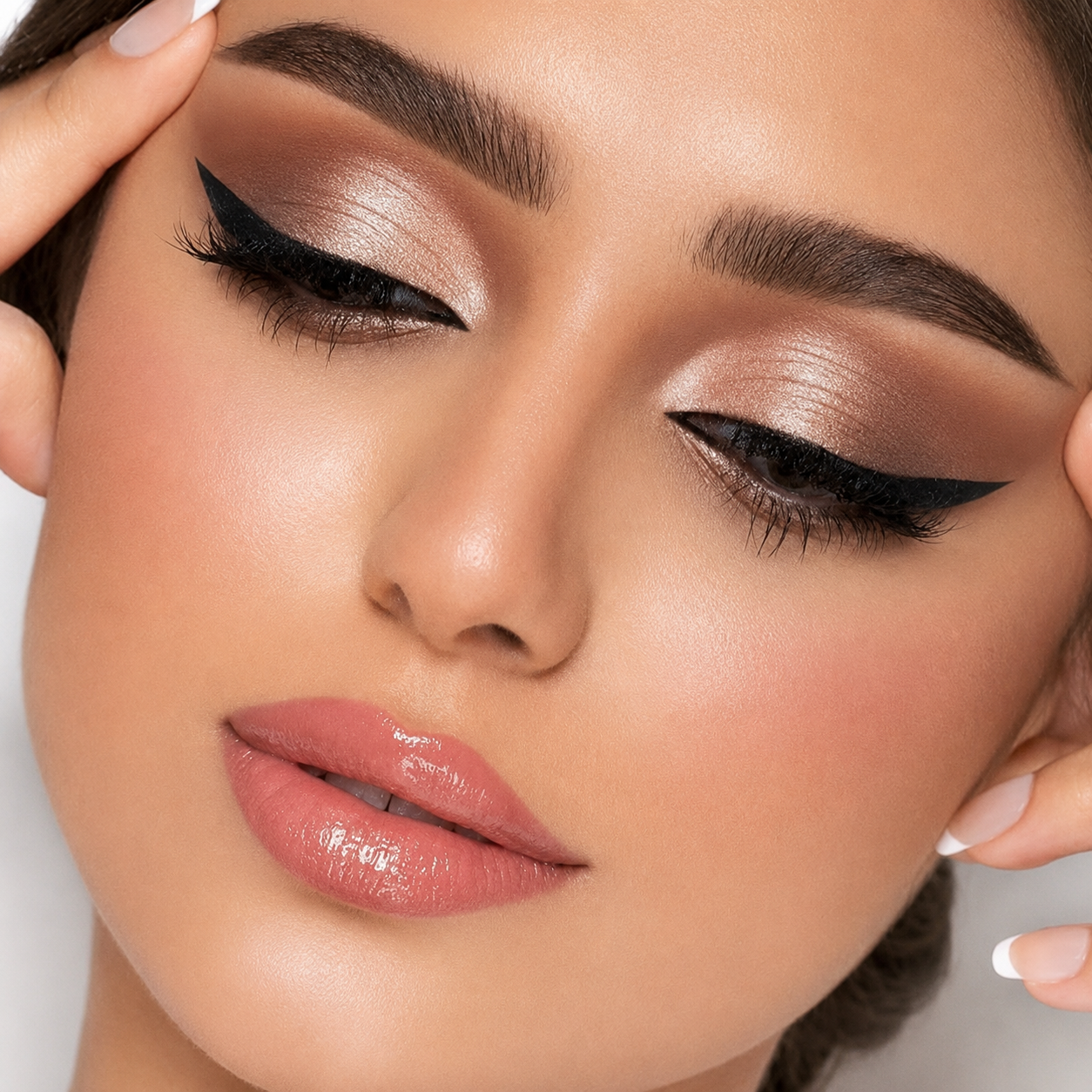 میکاپ خاص ویژه بانوان